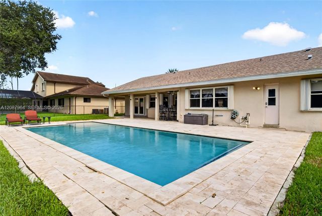 19960 NW 2nd Street, Pembroke Pines, FL 33029