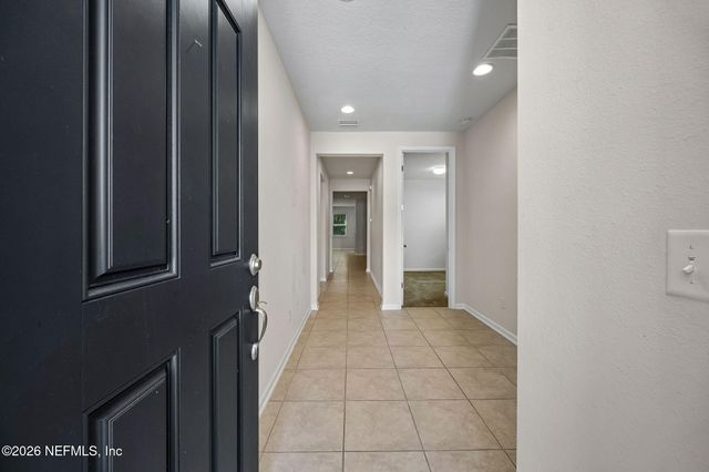 3061 ALPIN Drive, Jacksonville, FL 32218