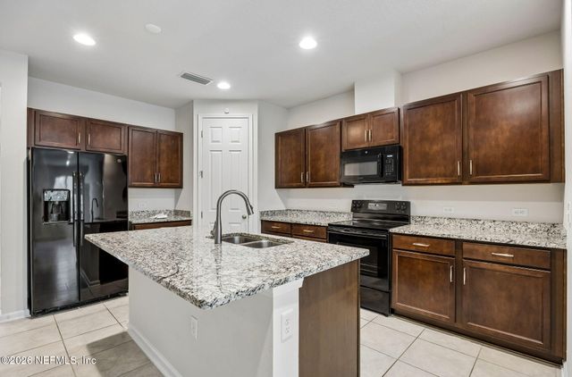 3061 ALPIN Drive, Jacksonville, FL 32218