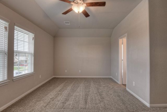 9517 Yellow Rose Drive, Texas City, TX 77591