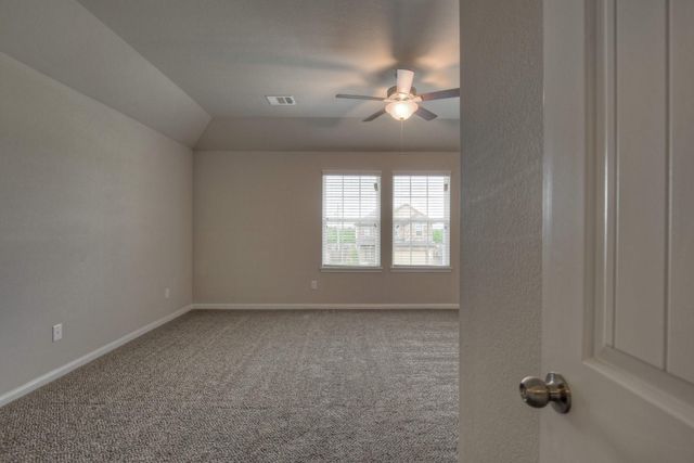 9517 Yellow Rose Drive, Texas City, TX 77591