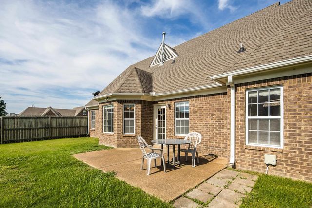 185 BEAU TISDALE DR, Oakland, TN 38060