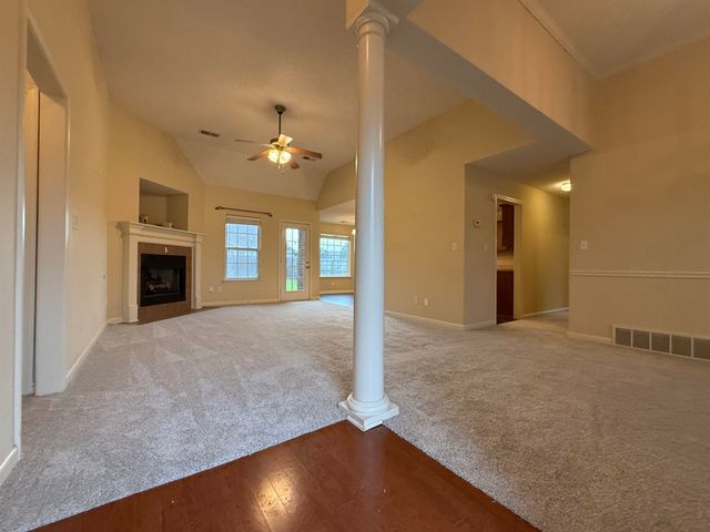 185 BEAU TISDALE DR, Oakland, TN 38060