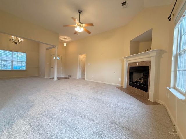 185 BEAU TISDALE DR, Oakland, TN 38060