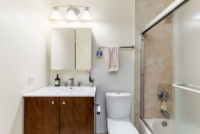 899 S Plymouth Court 2010, Chicago, IL 60605