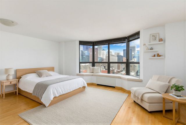 899 S Plymouth Court 2010, Chicago, IL 60605