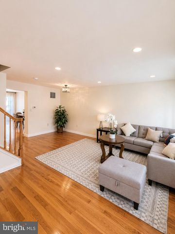 1080 BUCKINGHAM DR, West Deptford, NJ 08086