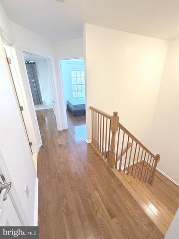 1080 BUCKINGHAM DR, West Deptford, NJ 08086