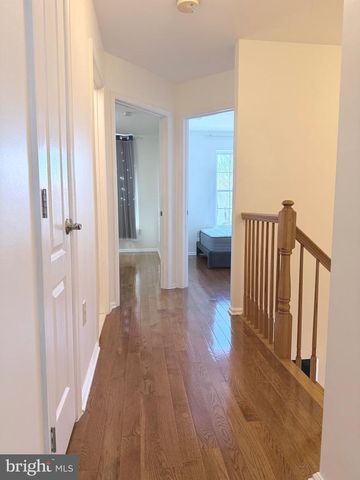 1080 BUCKINGHAM DR, West Deptford, NJ 08086