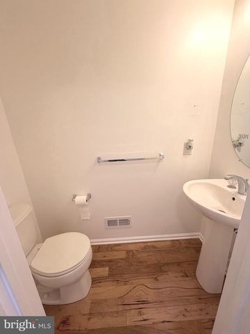 1080 BUCKINGHAM DR, West Deptford, NJ 08086