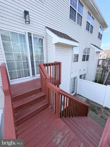 1080 BUCKINGHAM DR, West Deptford, NJ 08086