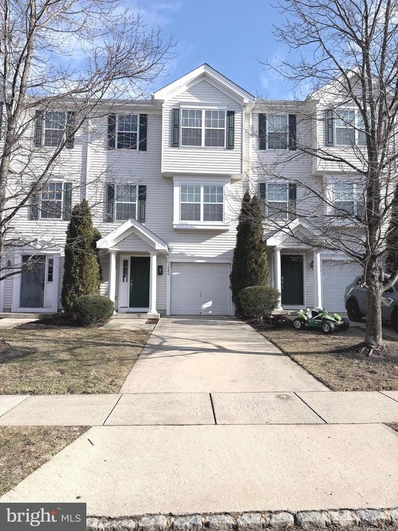 1080 BUCKINGHAM DR, West Deptford, NJ 08086