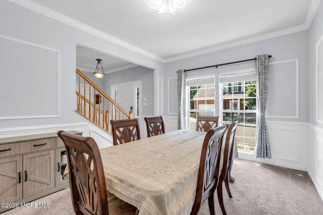 18 Foxmoor Lane, Bayville, NJ 08721
