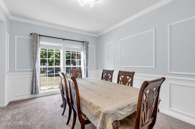 18 Foxmoor Lane, Bayville, NJ 08721