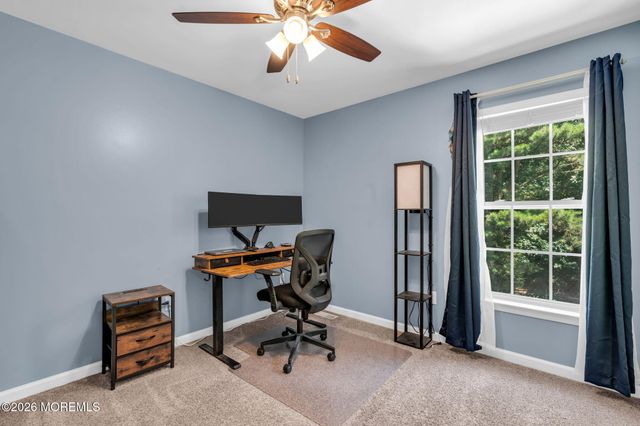 18 Foxmoor Lane, Bayville, NJ 08721