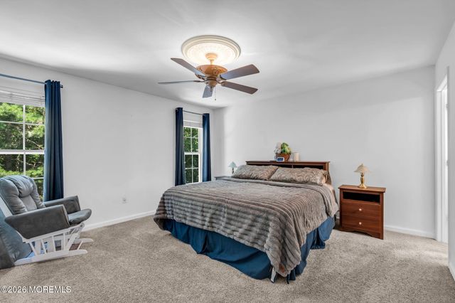 18 Foxmoor Lane, Bayville, NJ 08721