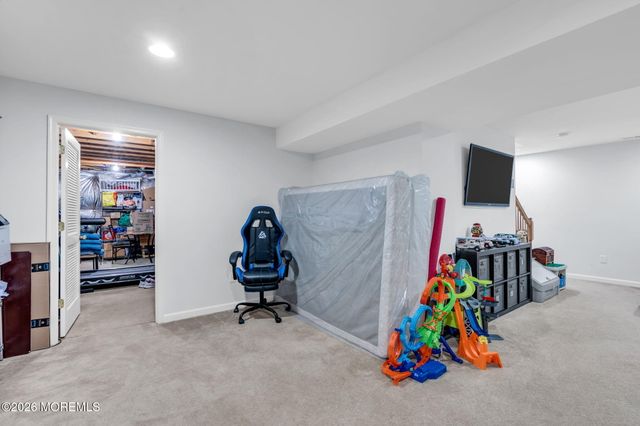 18 Foxmoor Lane, Bayville, NJ 08721