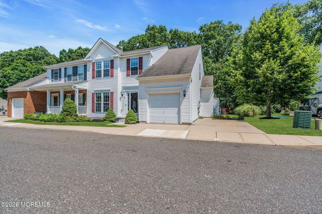 18 Foxmoor Lane, Bayville, NJ 08721