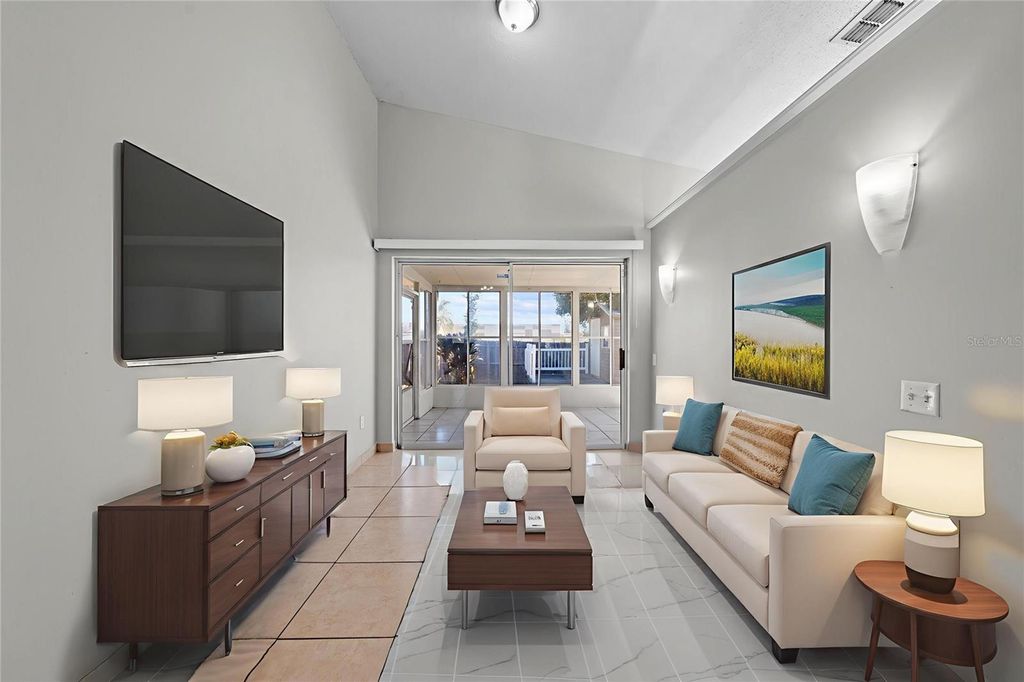 Image 3 of property listing at 8332 SOUTHERN FOREST DRIVE, Orlando, FL 32829