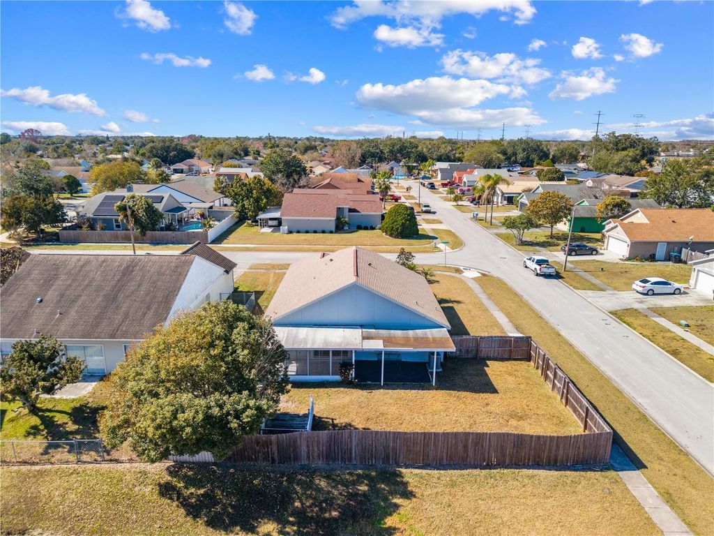 Image 43 of property listing at 8332 SOUTHERN FOREST DRIVE, Orlando, FL 32829