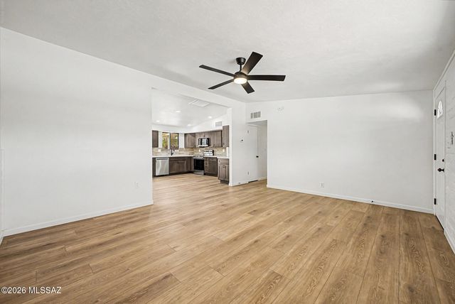 6918 E Kingston Drive, Tucson, AZ 85710