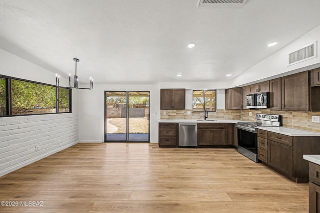 6918 E Kingston Drive, Tucson, AZ 85710