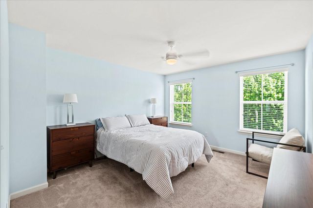 1506 HUDGINS FARM CIR, Fredericksburg, VA 22408