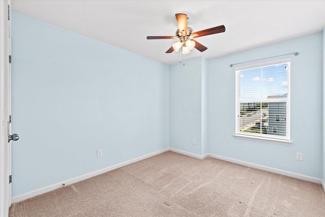 1506 HUDGINS FARM CIR, Fredericksburg, VA 22408