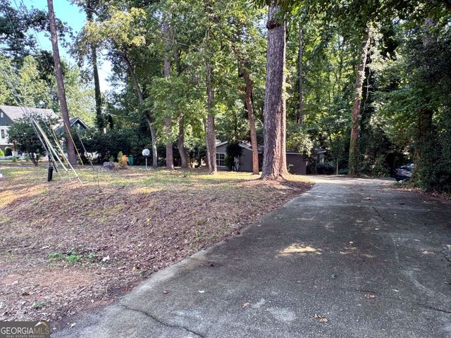 1900 Harts Mill Road NE, Atlanta, GA 30341