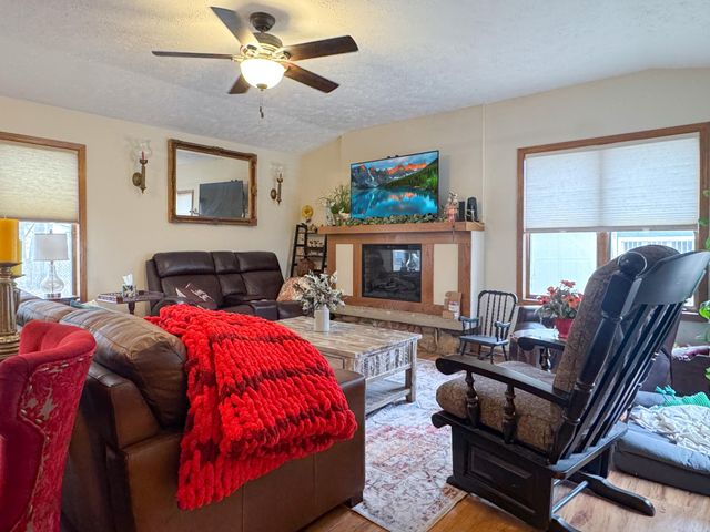 361 Emory Street, Tracy, MN 56175