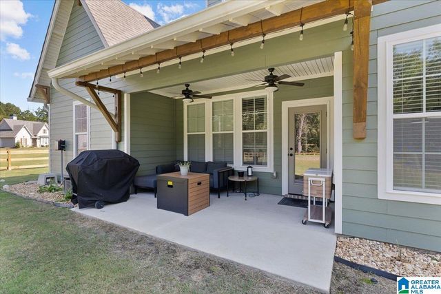 425 STONEWOOD TRAIL, Springville, AL 35146