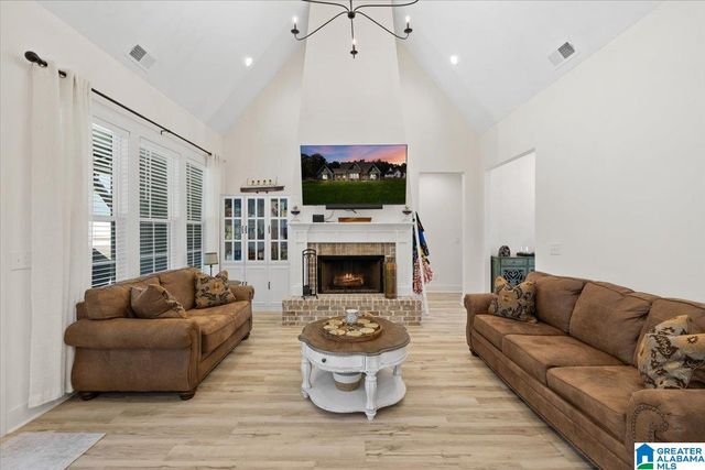 425 STONEWOOD TRAIL, Springville, AL 35146