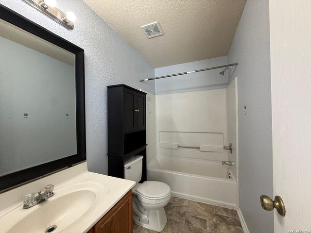 7444 Barrel Stage, San Antonio, TX 78244