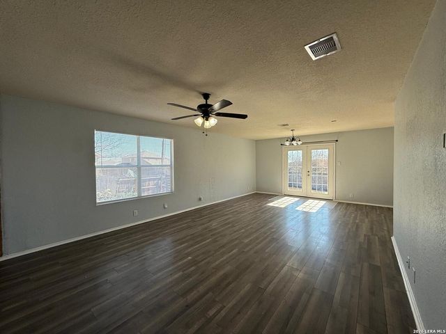 7444 Barrel Stage, San Antonio, TX 78244