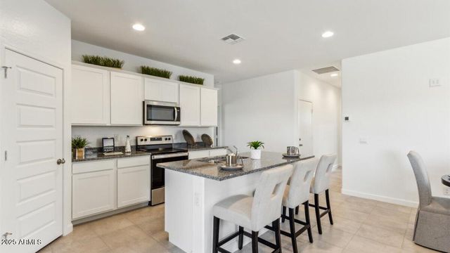 18844 E LUZON Drive, Gold Canyon, AZ 85118