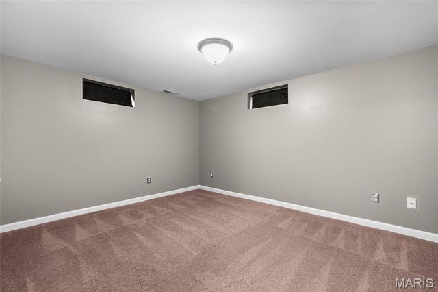 534 Kirkshire Drive, Kirkwood, MO 63122