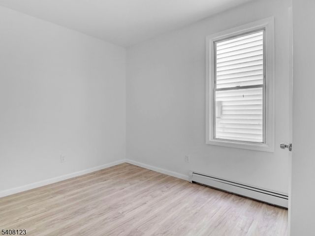 221 Bayview Ave, Jersey City, NJ 07305