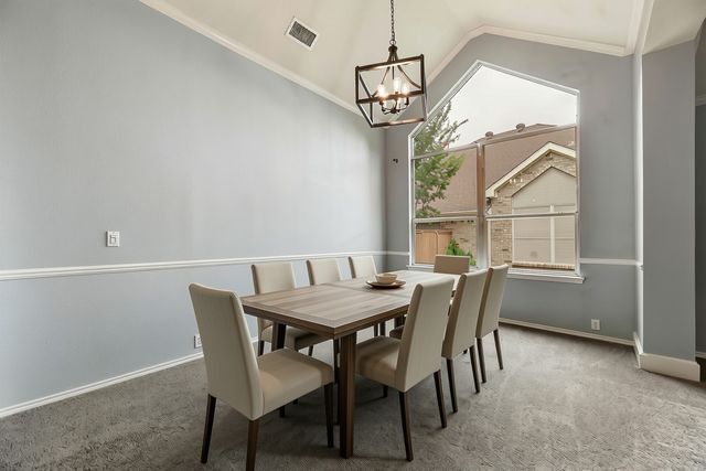 828 Abbots Lane, Denton, TX 76205