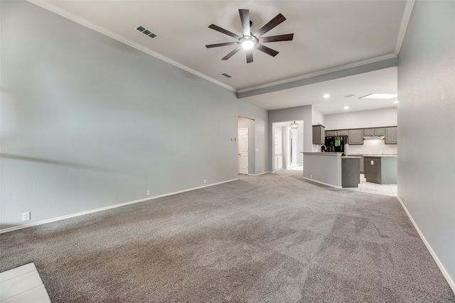 828 Abbots Lane, Denton, TX 76205