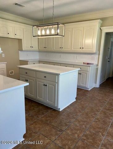 2 Greenhead Lane, Raymond, MS 39154