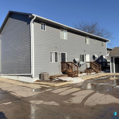 2805 E Bragstad Dr Drive, Sioux Falls, SD 57101