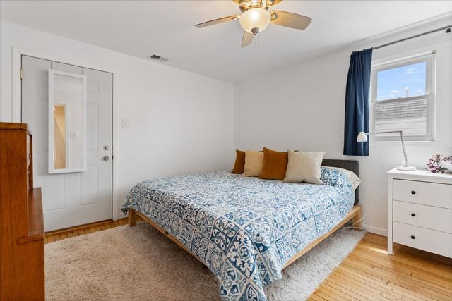 2735 N Ridgeway Avenue, Chicago, IL 60647