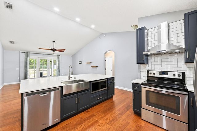 116 W 5TH STREET, Chuluota, FL 32766
