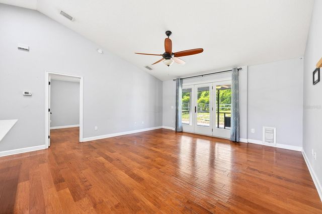 116 W 5TH STREET, Chuluota, FL 32766