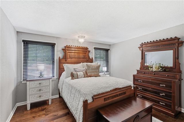 14408 Berkshire Drive, Independence, MO 64055