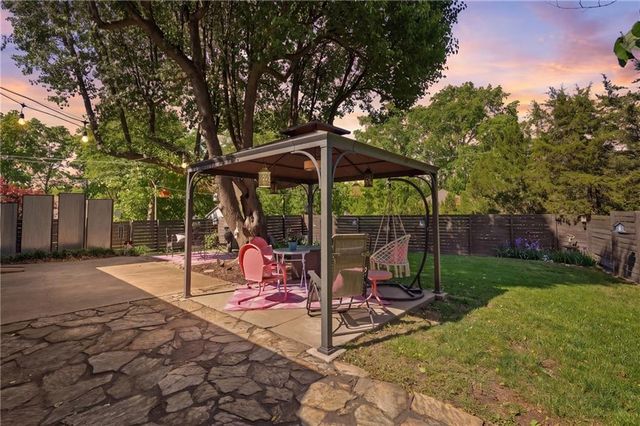 14408 Berkshire Drive, Independence, MO 64055