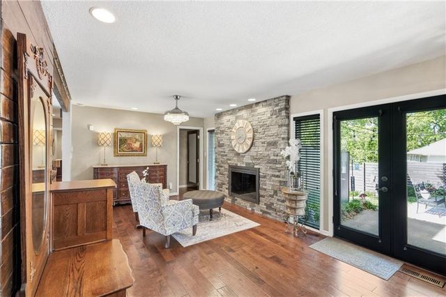14408 Berkshire Drive, Independence, MO 64055