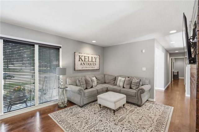 14408 Berkshire Drive, Independence, MO 64055