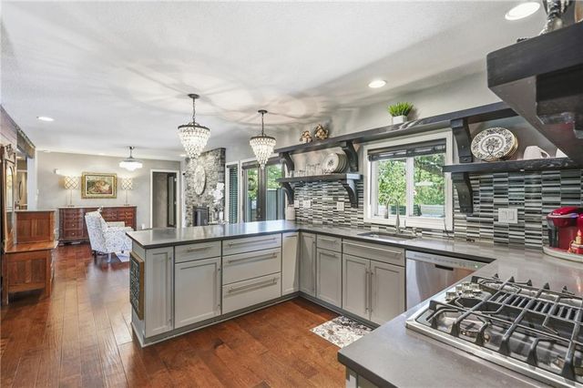 14408 Berkshire Drive, Independence, MO 64055
