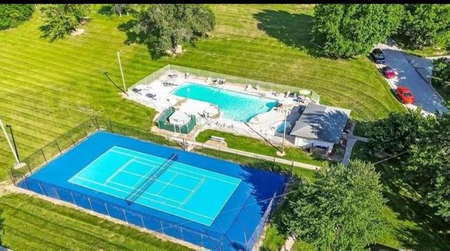 14408 Berkshire Drive, Independence, MO 64055